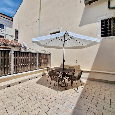 Gabriella's Cozy House By Tramonti Apartment L'Aquila